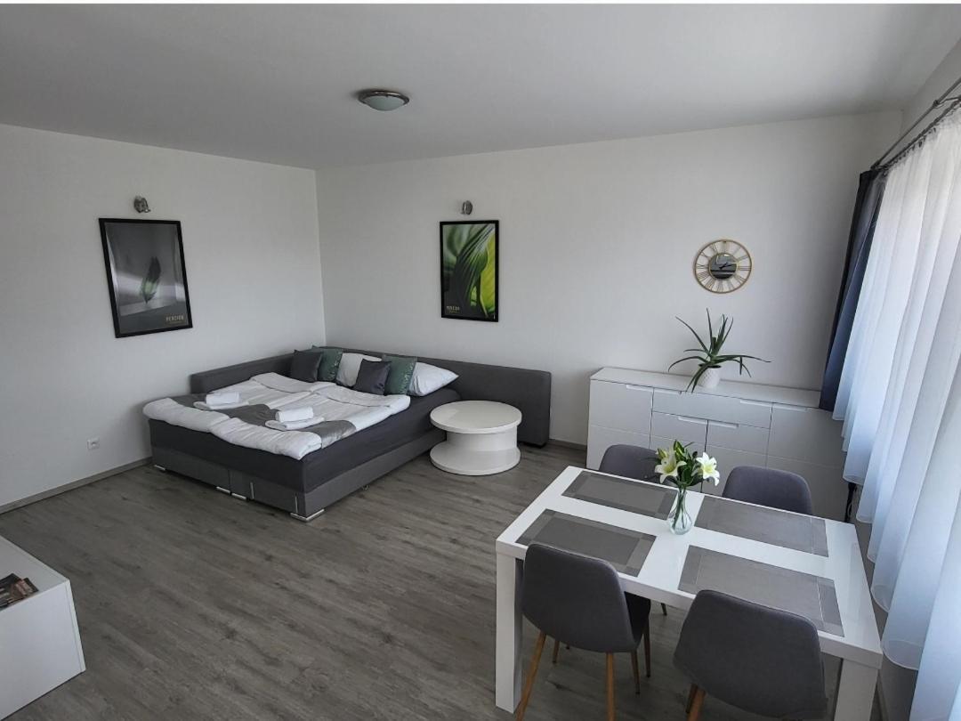 Apartman Gabriela Roudne Zewnętrze zdjęcie